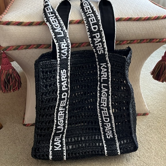 Karl Lagerfeld Paris Antivibes Straw Logo Strap Tote EUC - Picture 7 of 15